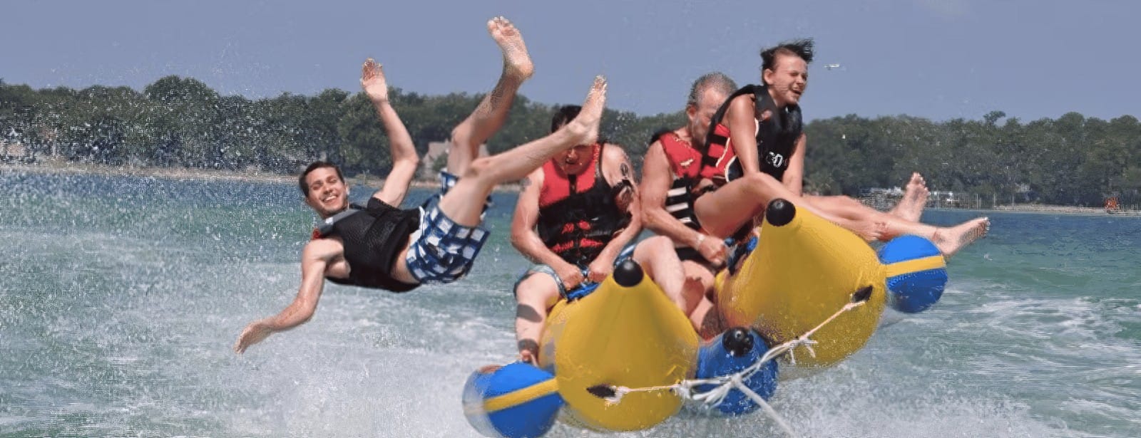 Banana Boat - Daymaniyat coast water sports Sightseeing and Tours at bahrainmegadeals.com