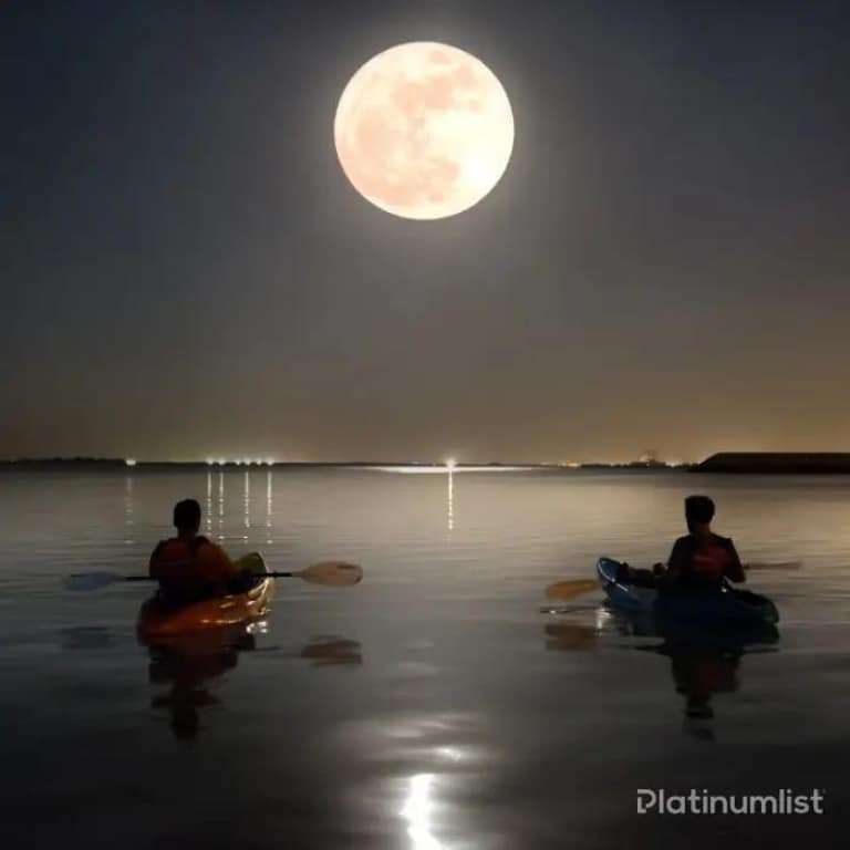 Full moon kayak tour at louvre Abu Dhabi Water Sports